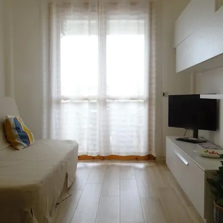 Luminous Modern Flat Next To The Sea Bibione